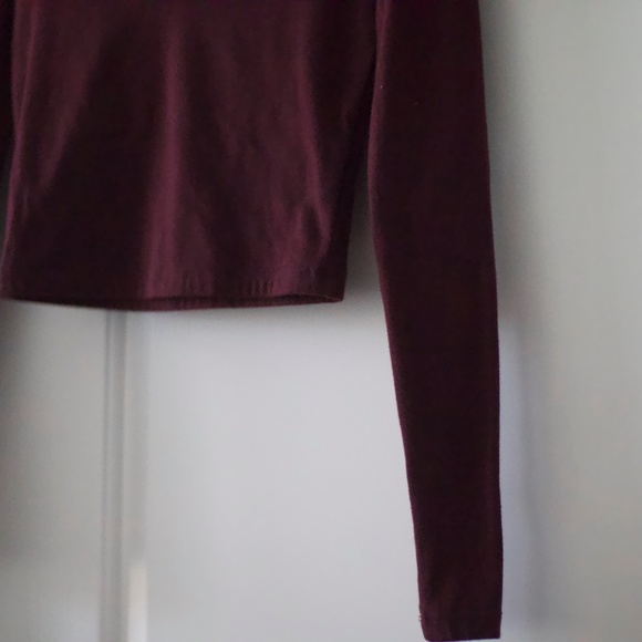 Forever 21 Maroon Long-Sleeve Crop - Picture 4 of 5